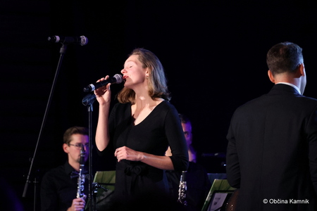 Melodije s filmskega platna in odra navdušile Tuhinjsko dolino (5)